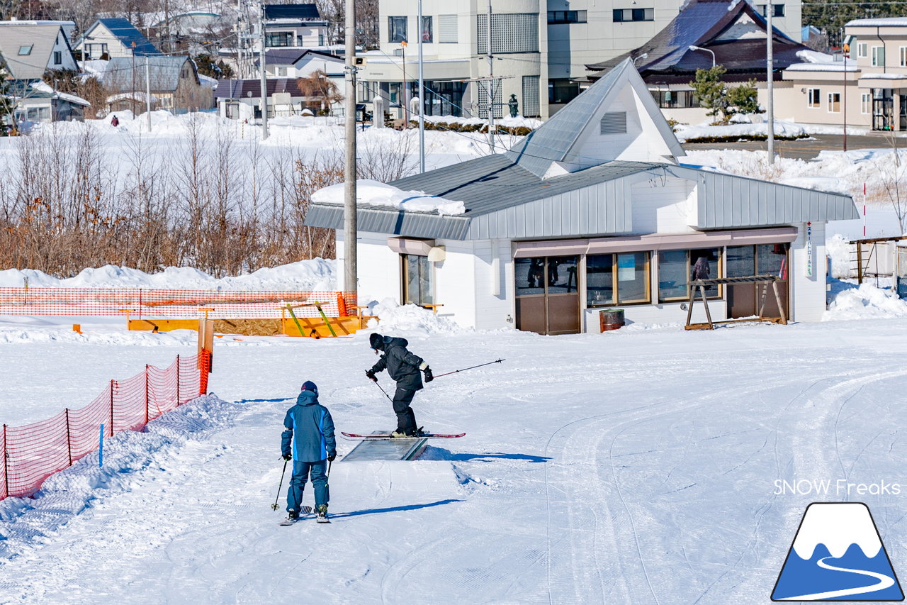 幕別町白銀台スキー場｜広大な十勝平野の向こうには、北海道の背骨・日高山脈。大地のスケール感が違う、ロケーション抜群のローカルスキー場へ(^^)/